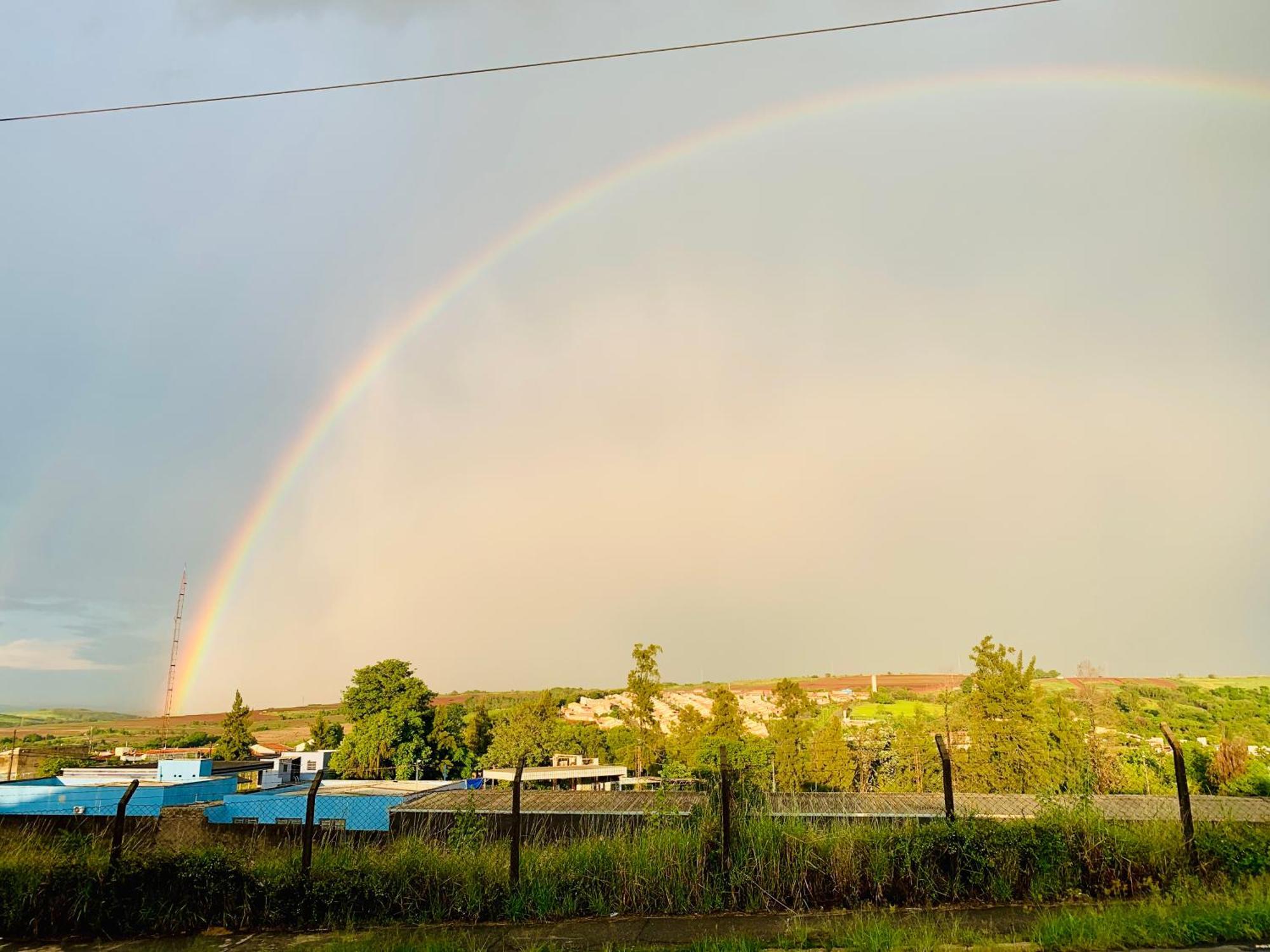 Pousada B&B - Na Cidade Capivari-Sp ภายนอก รูปภาพ